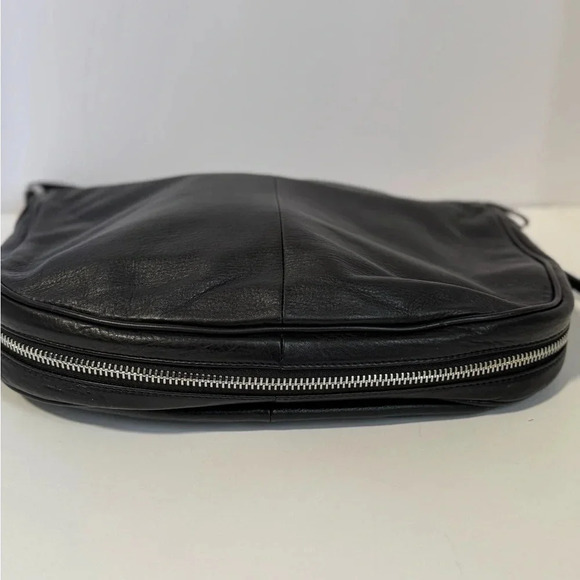 Vintage Large HALOGEN Soft Pebbled Leather Hobo Bag Handbag - Picture 7 of 11